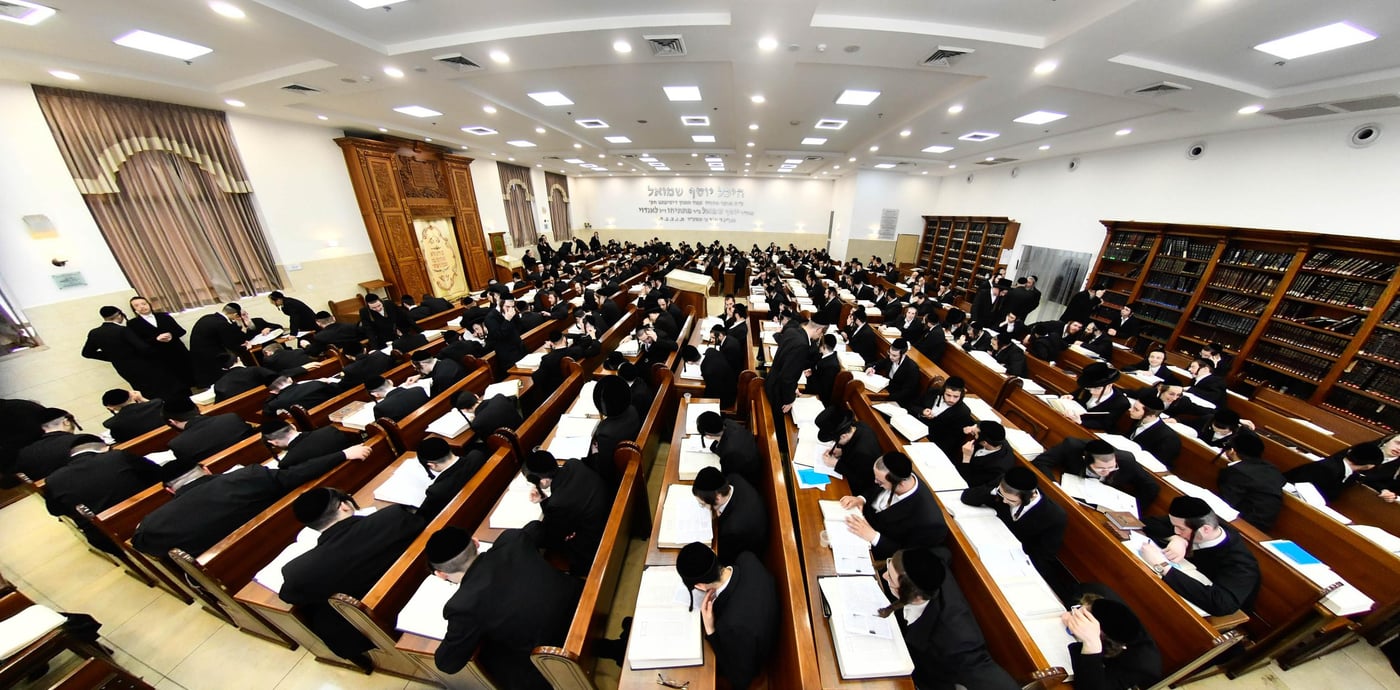 פתיחת הזמן בישיבת באבוב