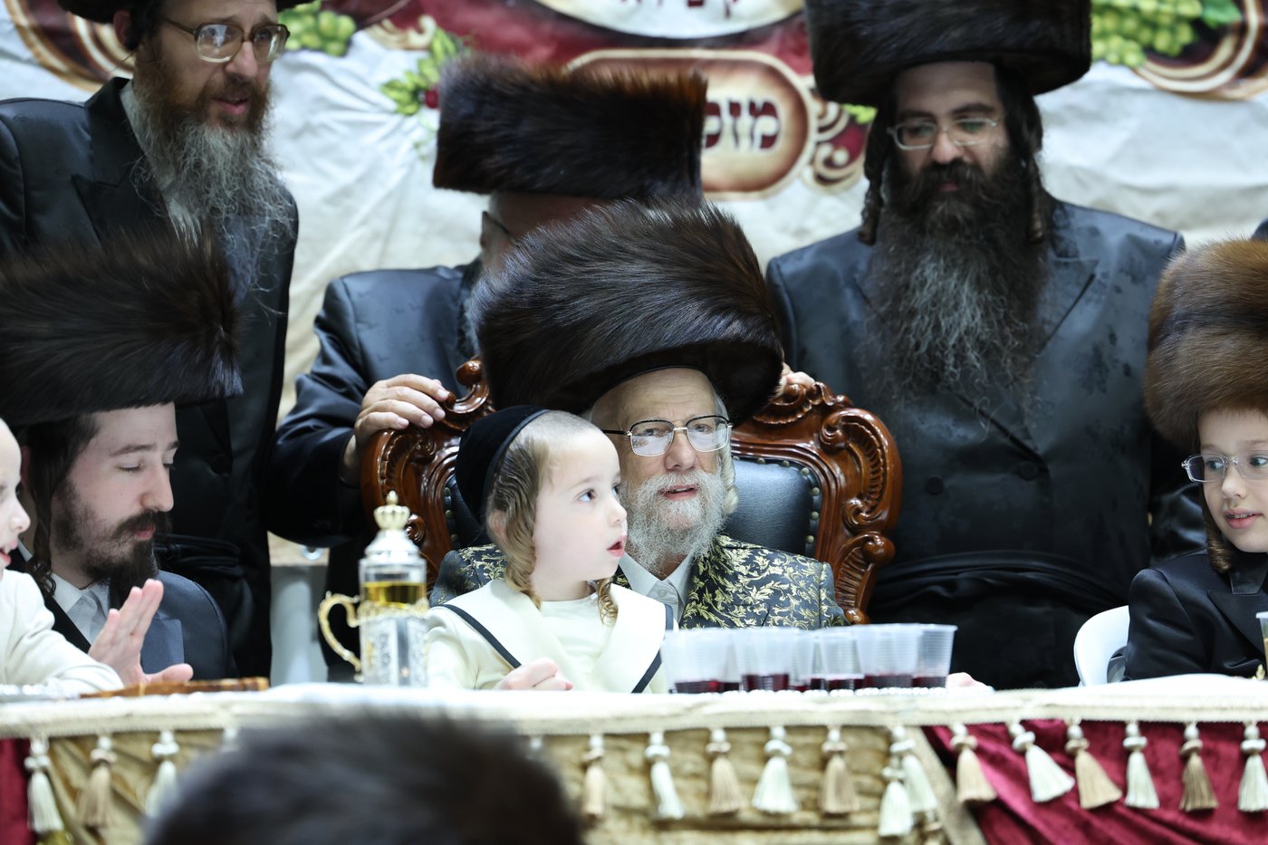 שמחת בר המצווה לנכדי האדמו"רים מסערט ויז'ניץ ומודז'יץ