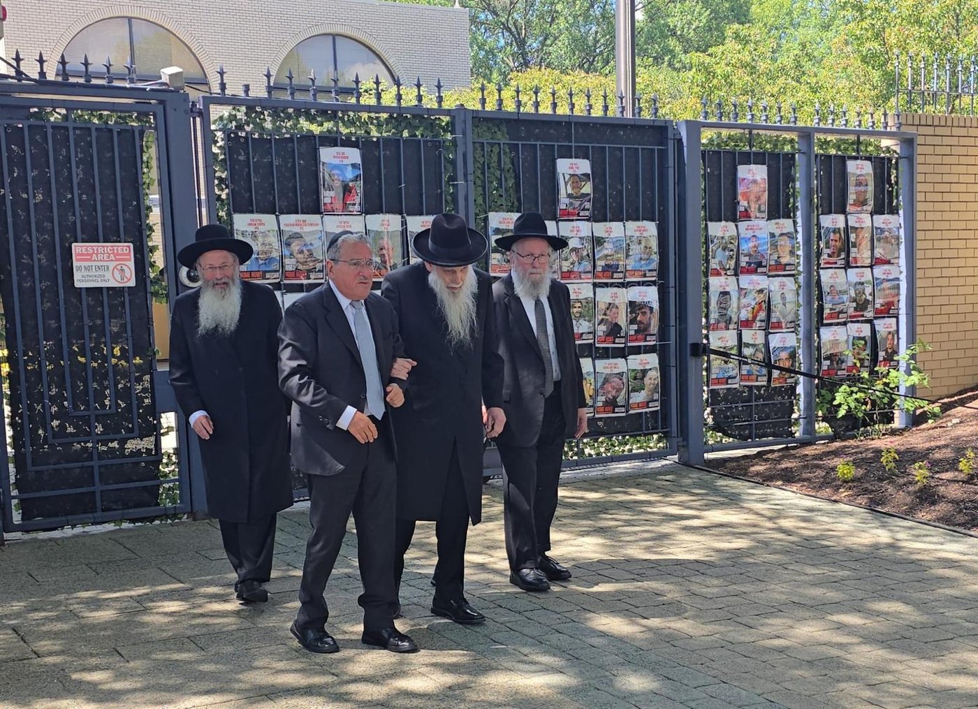 סערת מעצרי בני הישיבות: גדולי התורה בארצות הברית העבירו מסר נחרץ לשגריר הישראלי בוושינגטון