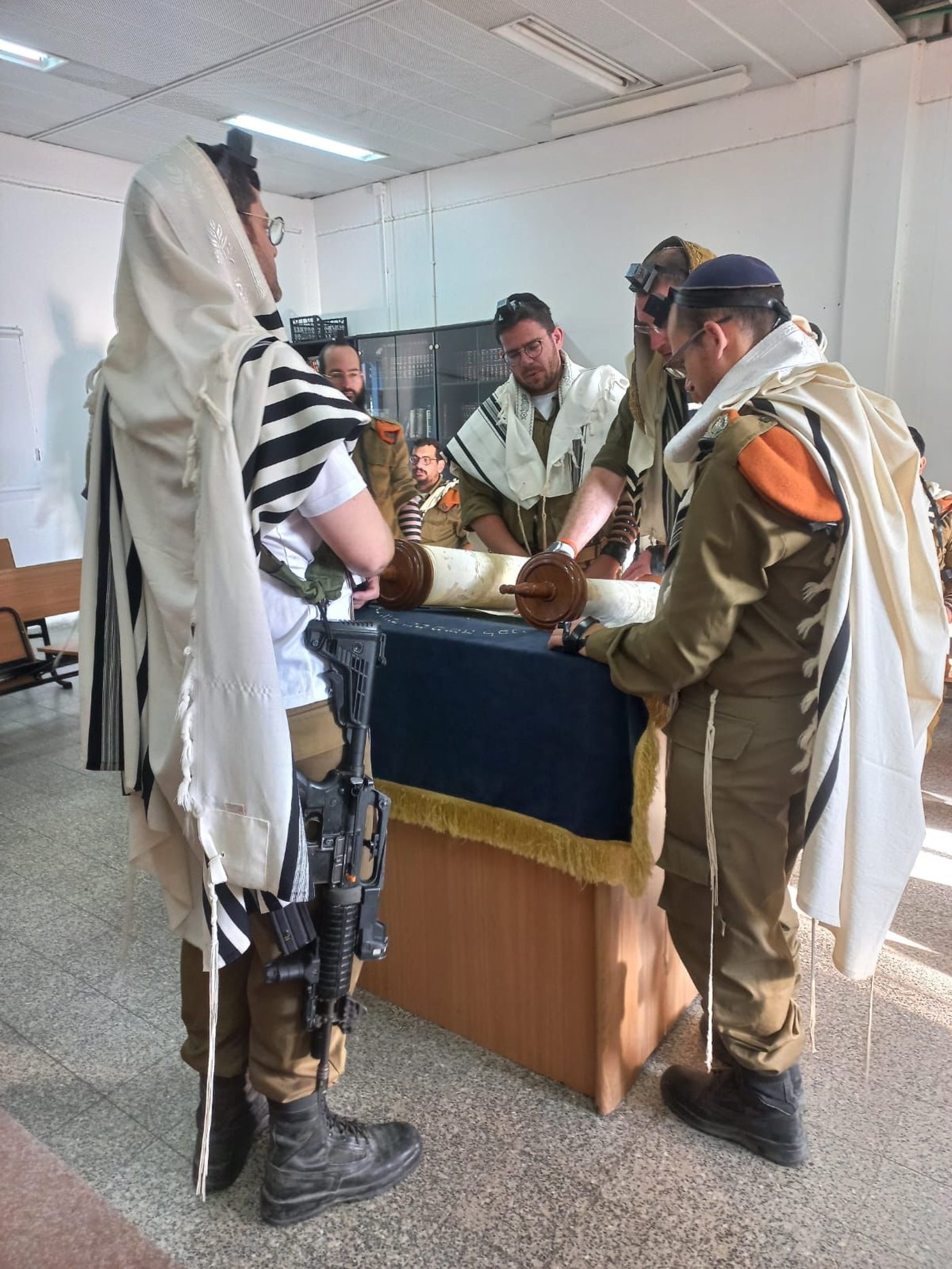 חיילים חרדים בשירות צבאי | למצולמים אין קשר למאמר