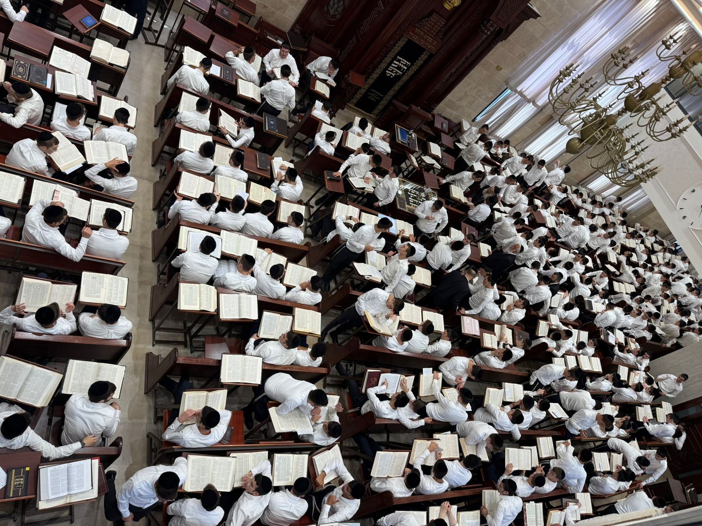 פתיחת הזמן בישיבת 'נחלת הלויים' 