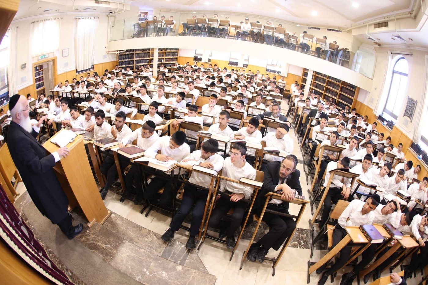 פתיחת הזמן בישיבת ברית יעקב