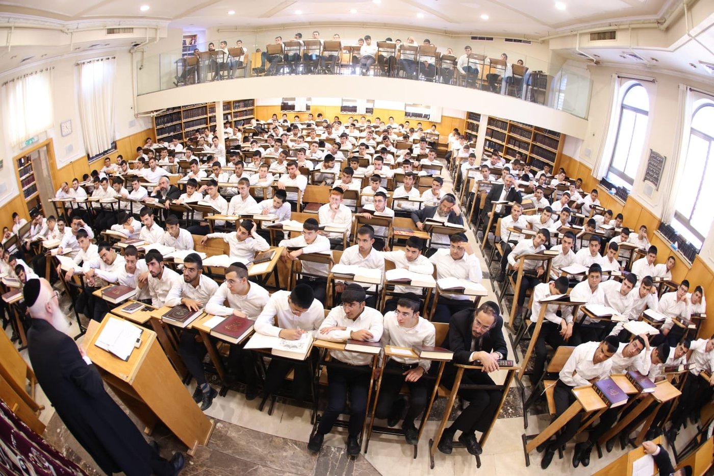 פתיחת הזמן בישיבת ברית יעקב
