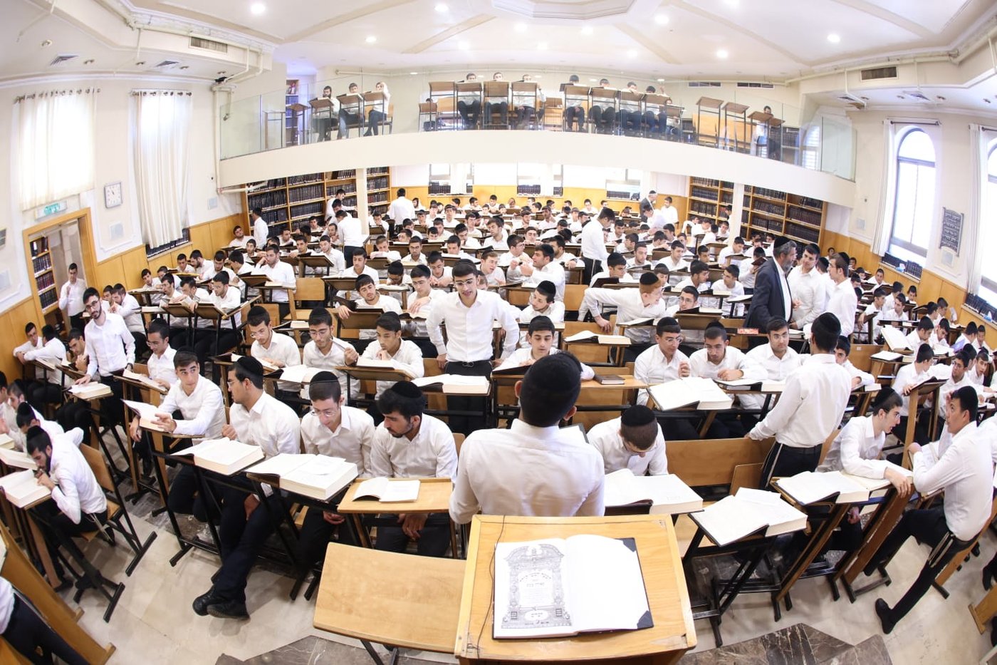 פתיחת הזמן בישיבת ברית יעקב