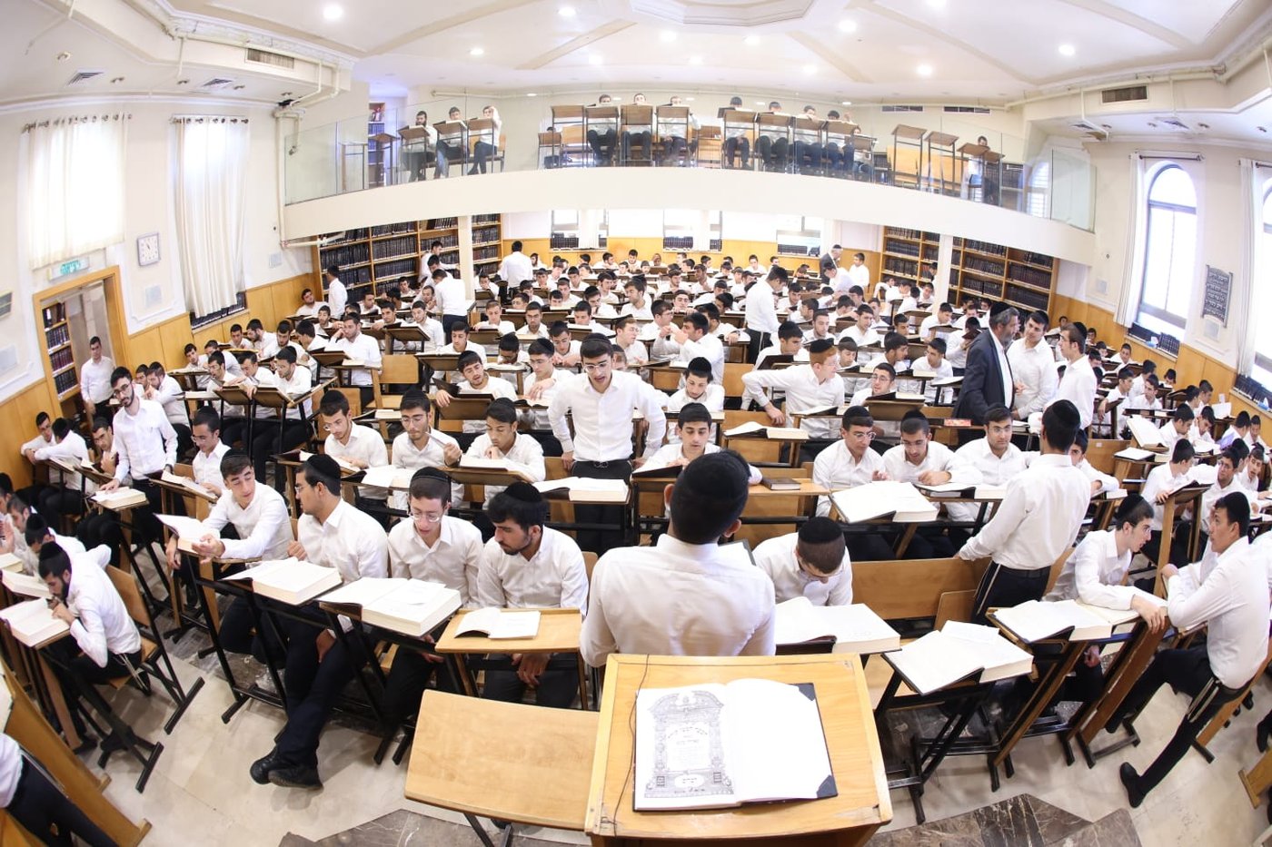 פתיחת הזמן בישיבת ברית יעקב