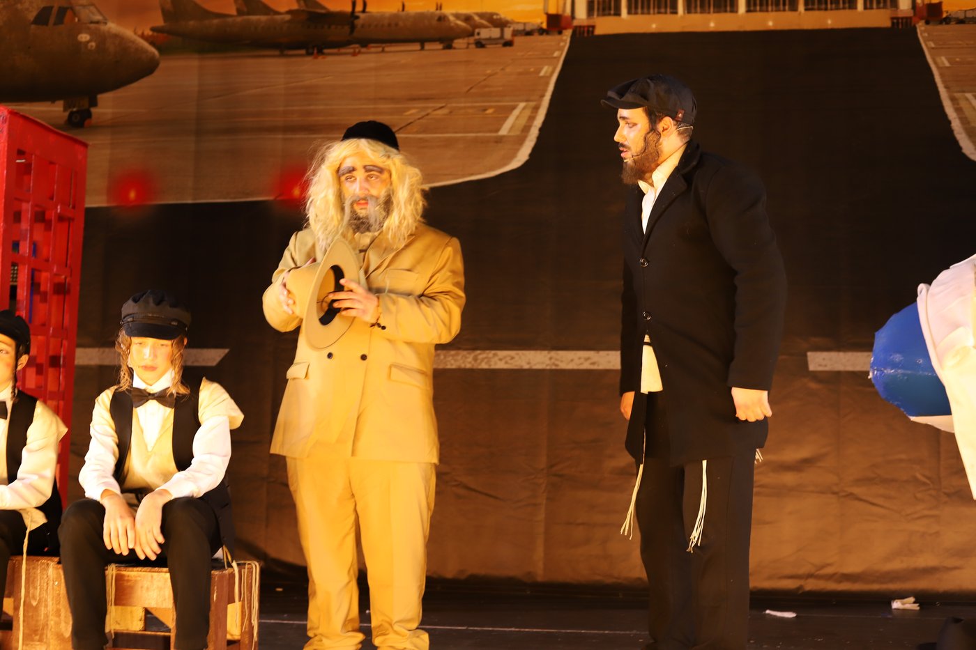הצגת הענק באידיש - 'דער אידישע שפיל: זיידי