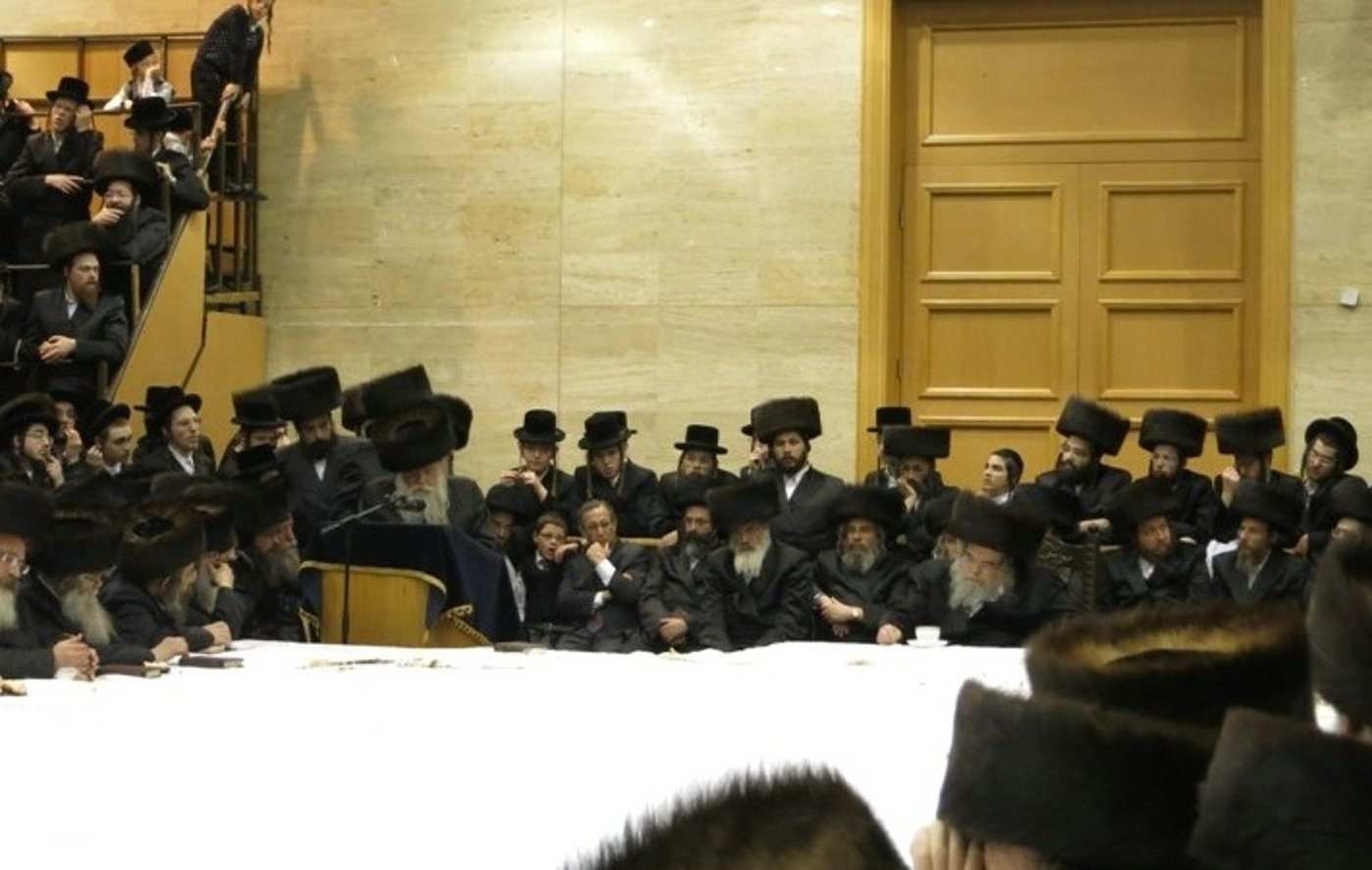 הגה"צ רבי אליהו שמואל וינד בדרשת שבת הגדול לצד האדמו"ר מבעלזא