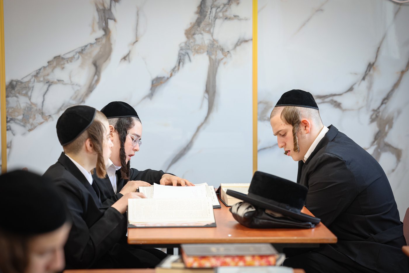פתיחת הזמן בישיבת מהרי"ט בבני ברק