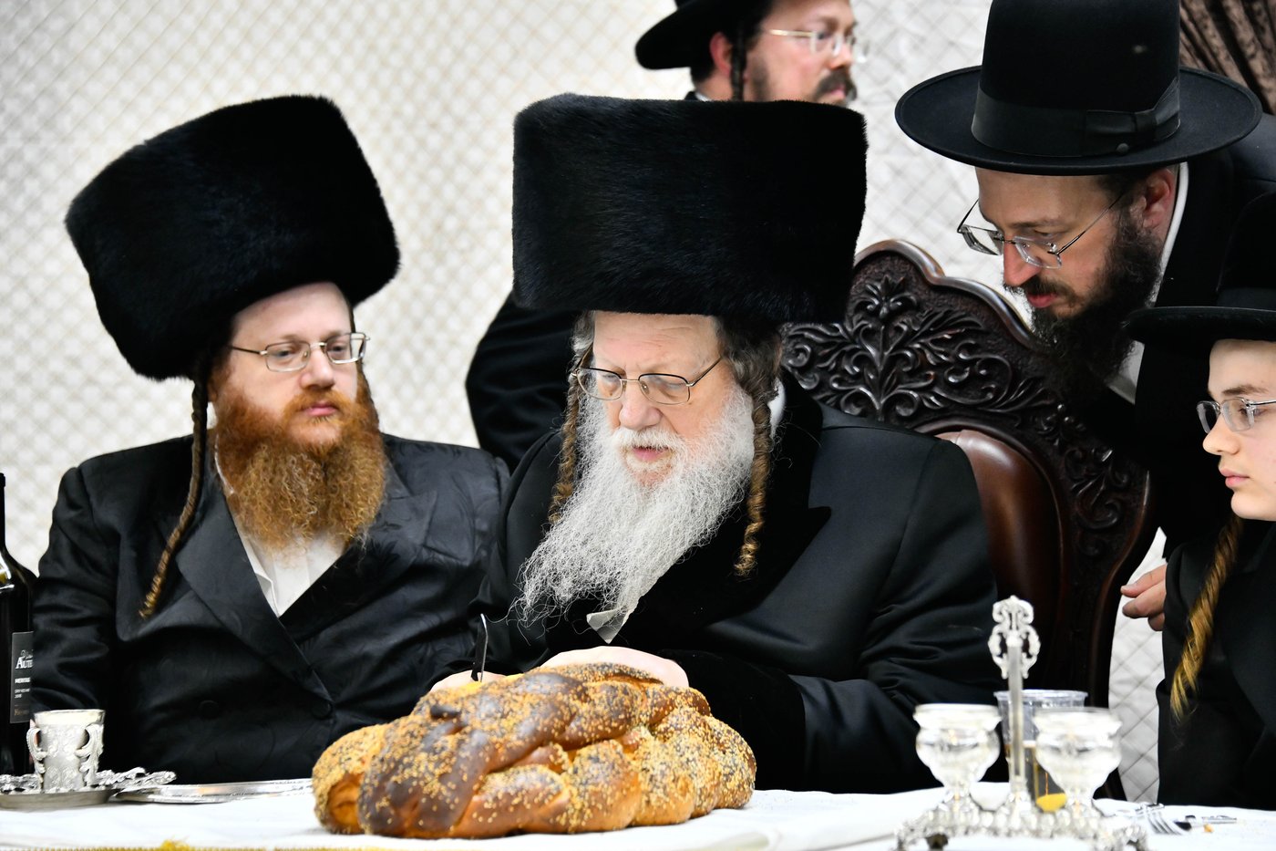 שמחת בר המצווה לנכד האדמו"רים ממודז'יץ וזוועהיל 
