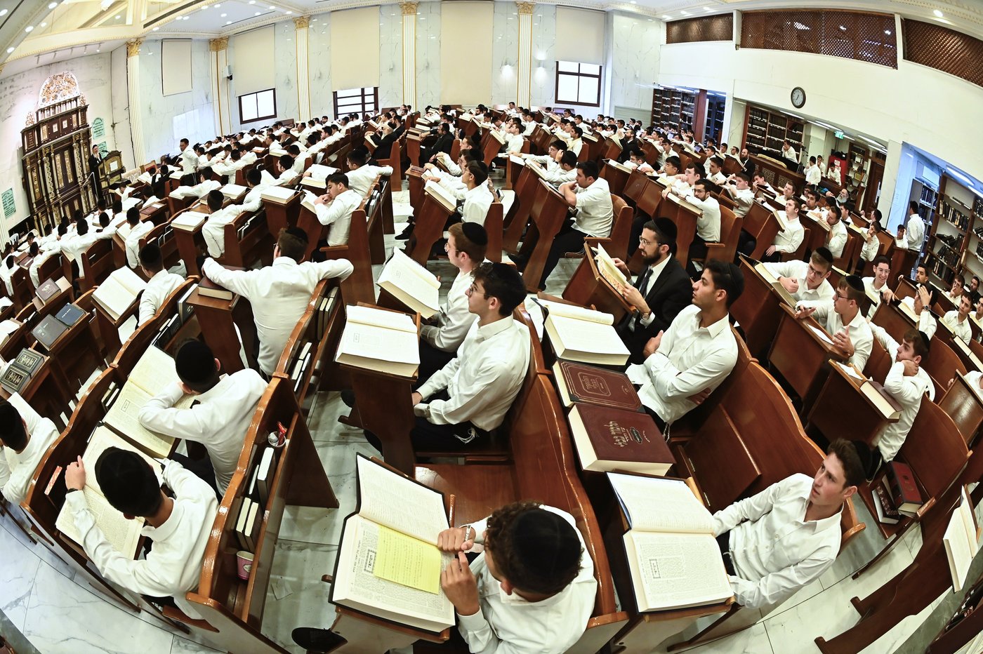 פתיחת זמן בישיבת 'עטרת ישראל'