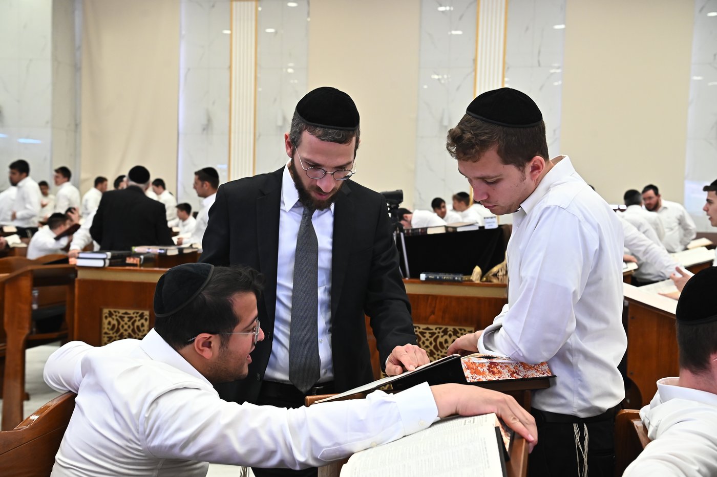 פתיחת זמן בישיבת 'עטרת ישראל'
