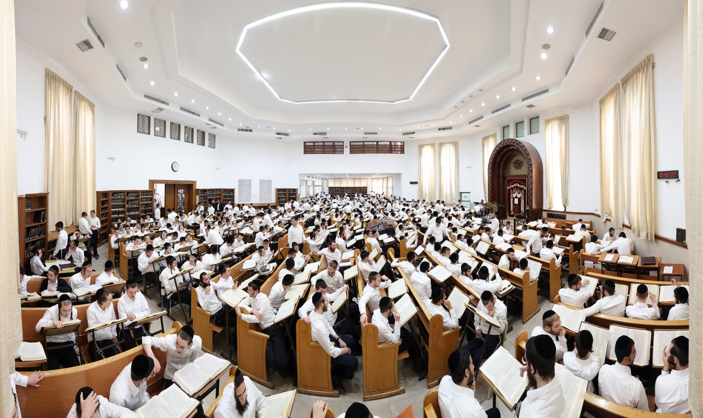 פתיחת הזמן בישיבת סלבודקה בבני ברק
