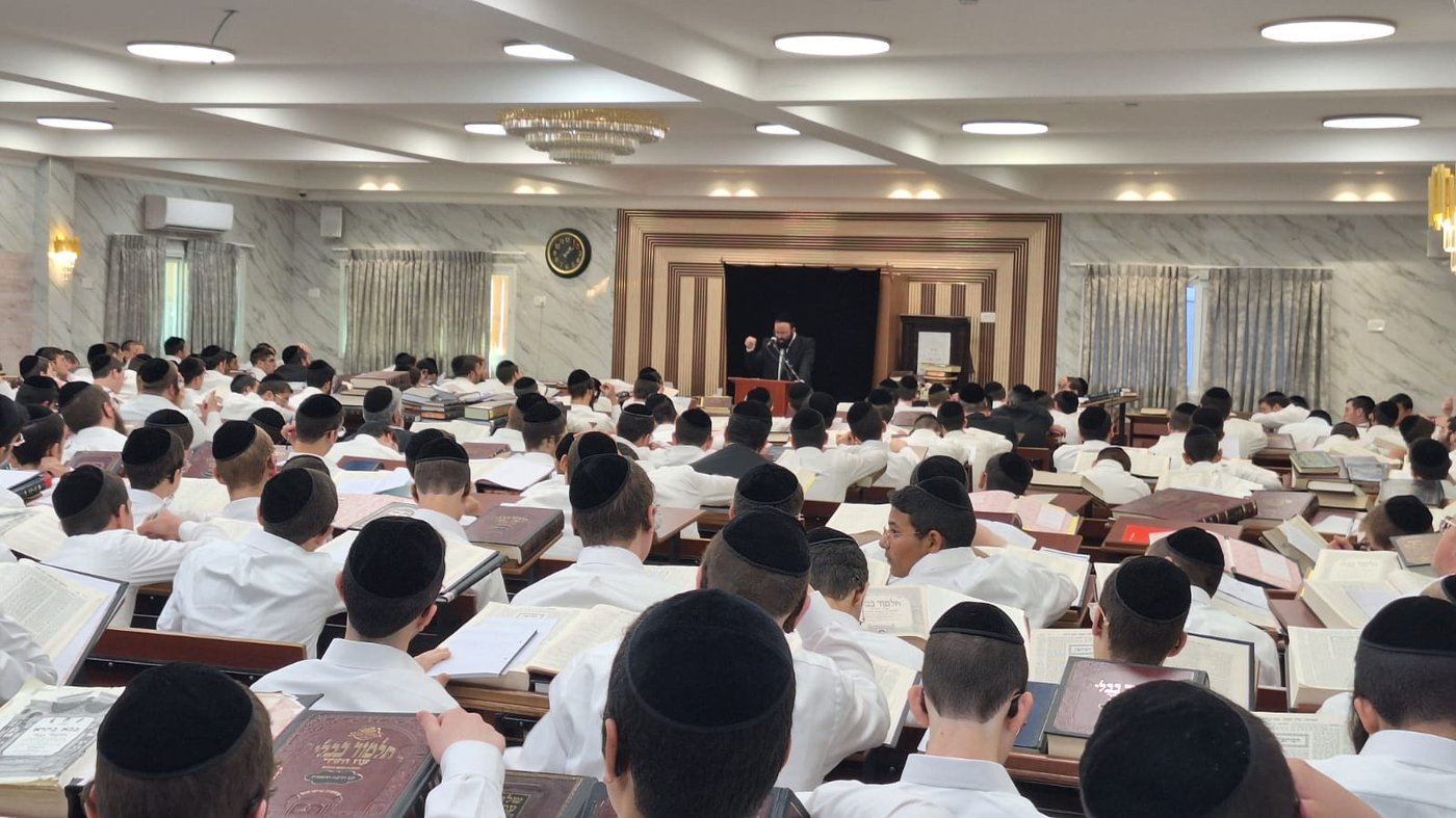 פתיחת הזמן בישיבת 'מגדל עוז'