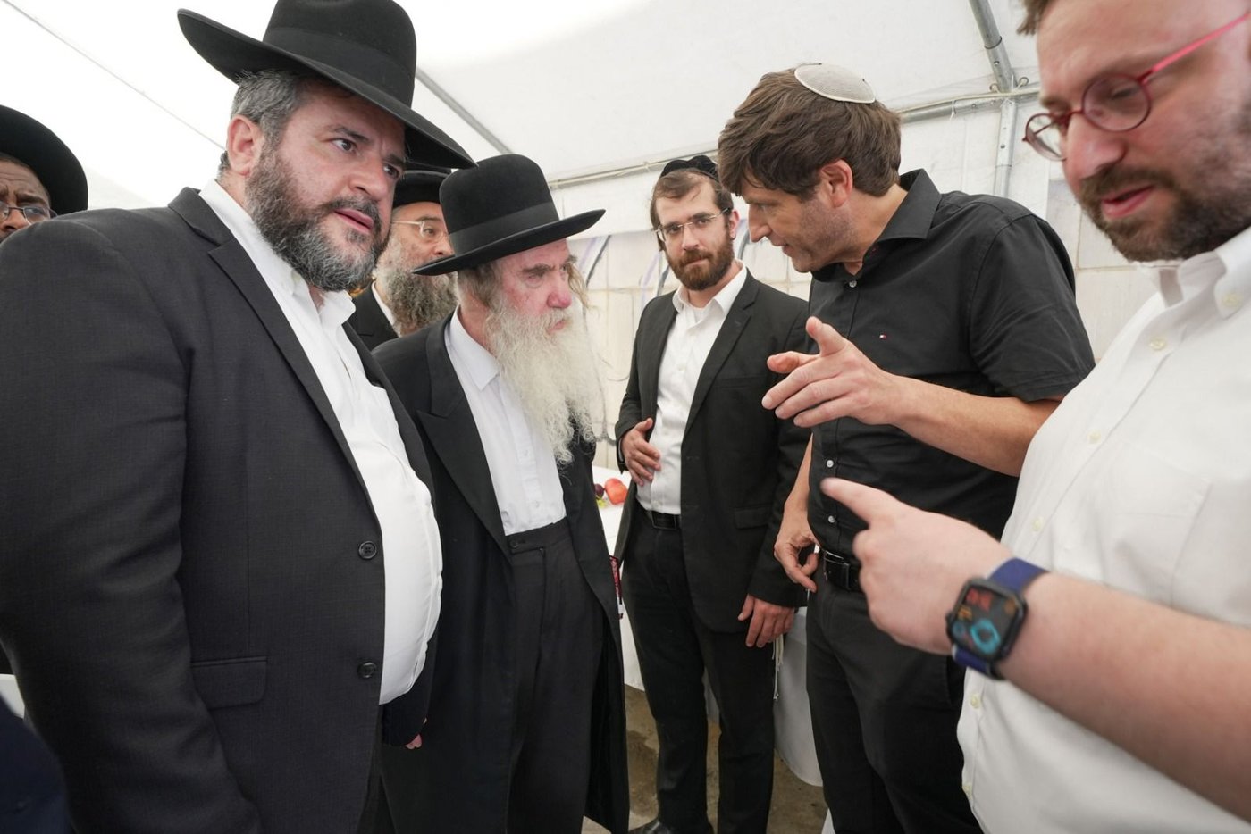 חנוכת המקווה בפתח תקווה על שמו של מנהיג 'בני תורה' הגר"א דויטש זצ"ל
