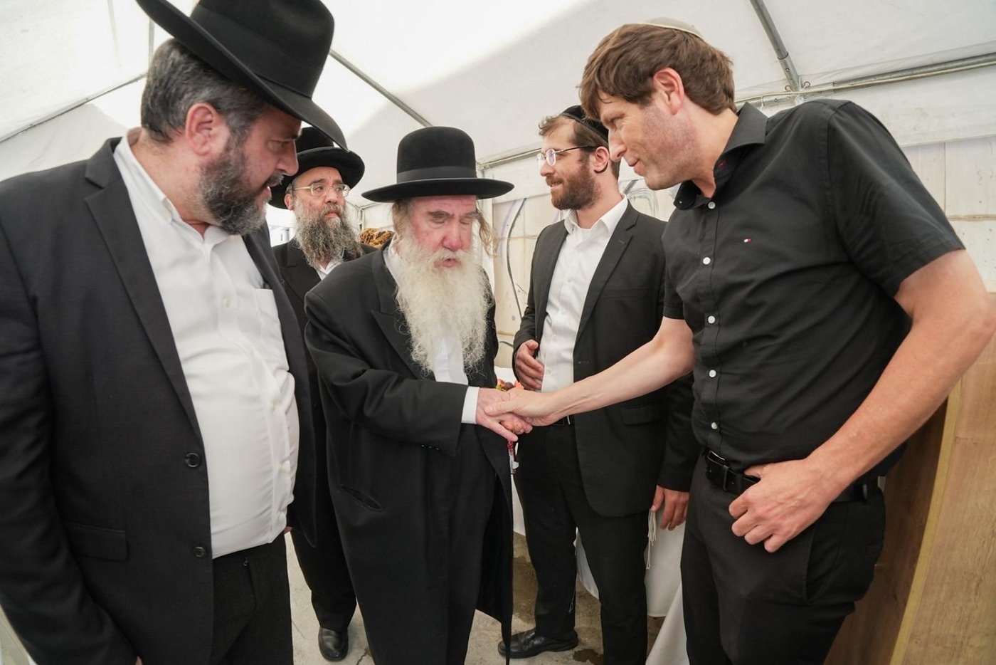 חנוכת המקווה בפתח תקווה על שמו של מנהיג 'בני תורה' הגר"א דויטש זצ"ל