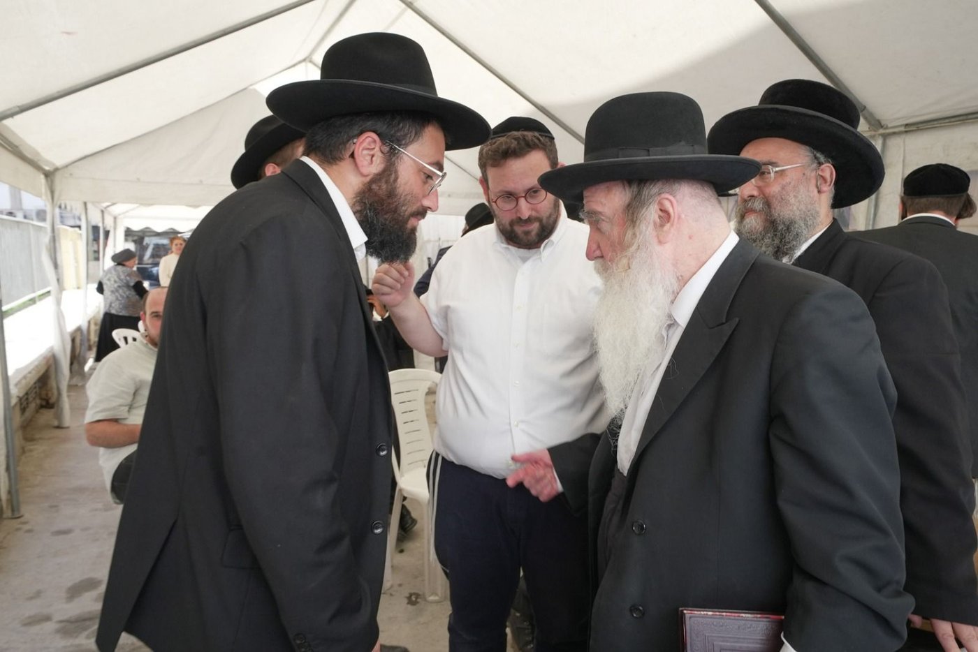 חנוכת המקווה בפתח תקווה על שמו של מנהיג 'בני תורה' הגר"א דויטש זצ"ל