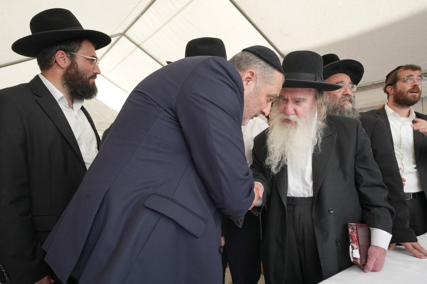 חנוכת המקווה בפתח תקווה על שמו של מנהיג 'בני תורה' הגר"א דויטש זצ"ל