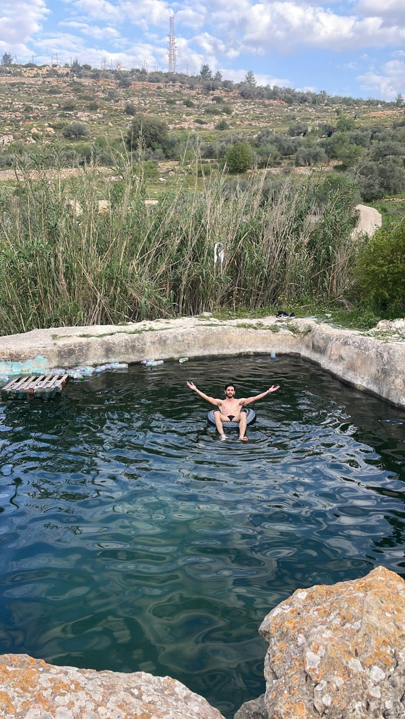 מעין חרשה