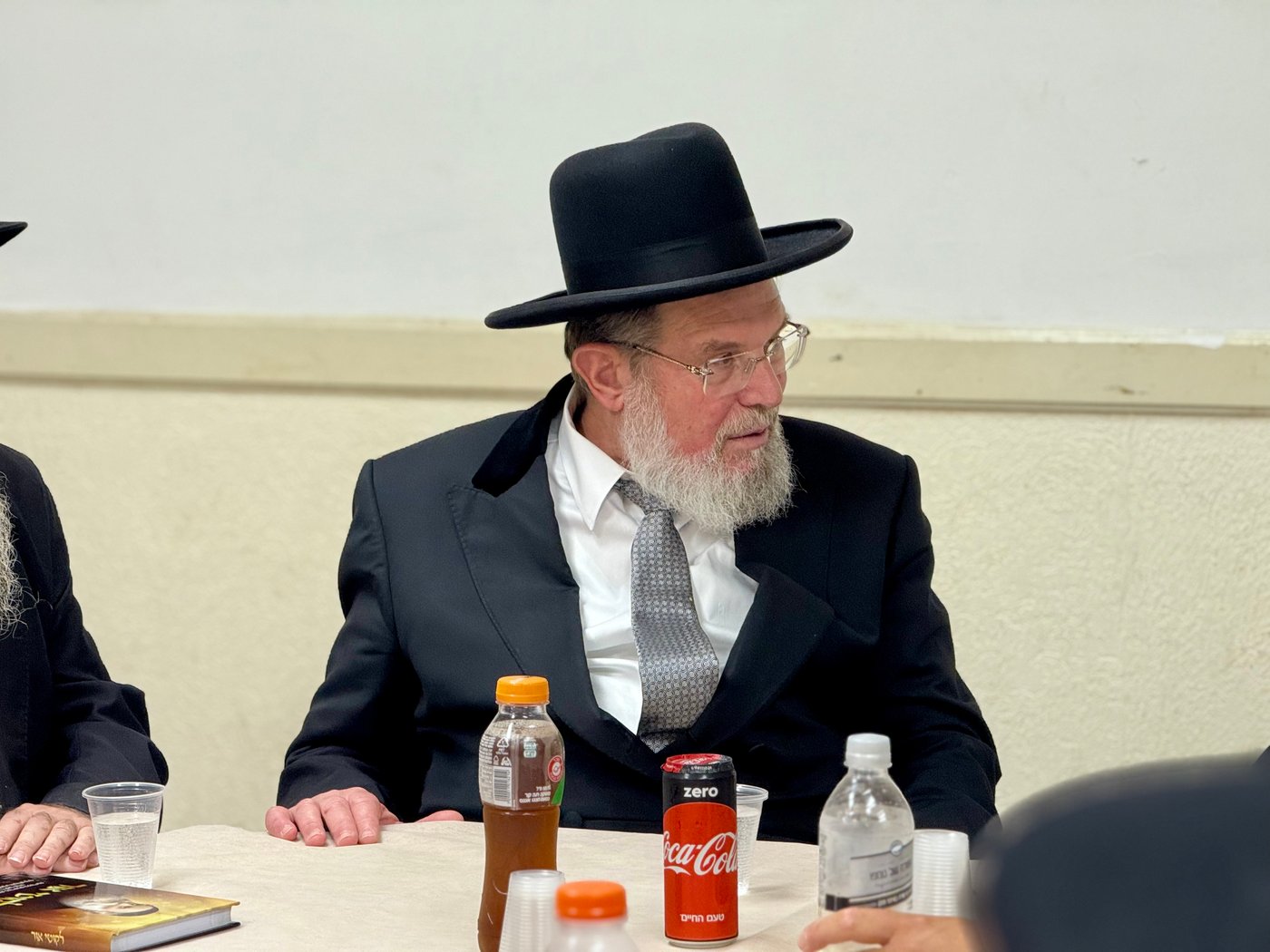 הגר"ק בר בביקור בישיבת 'תומכי תמימים ליובאוויטש' בקריות