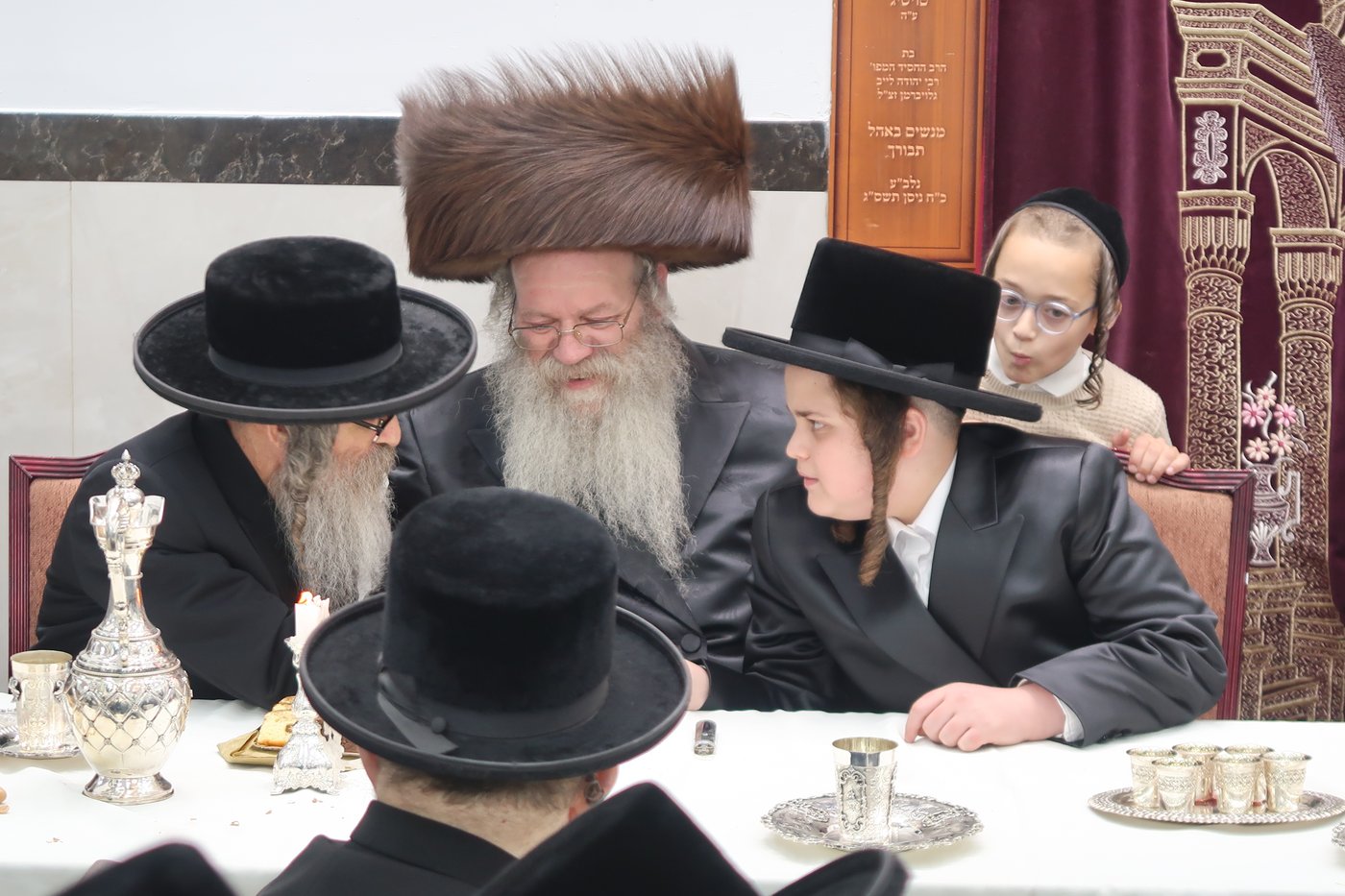 שמחת בר מצוה לבן זקוניו של האדמו"ר מלעלוב בראנוביץ