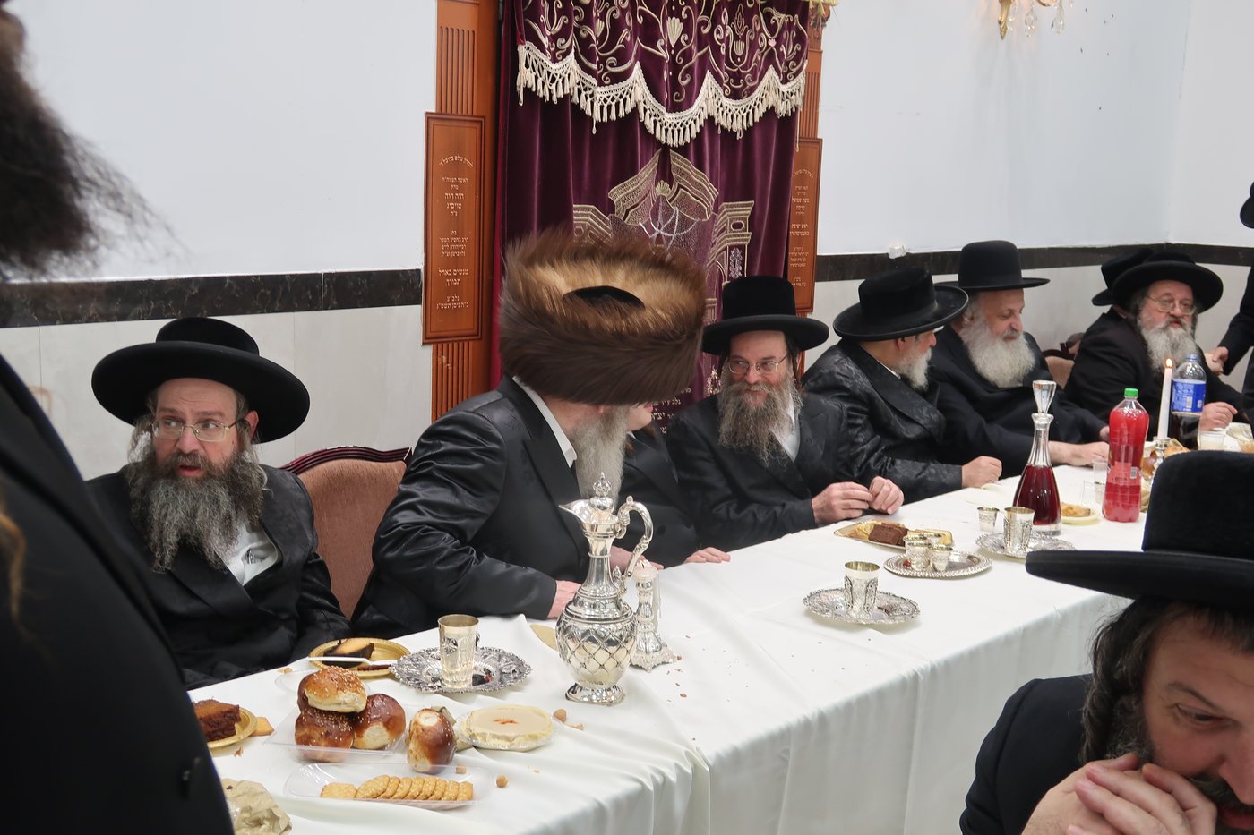 שמחת בר מצוה לבן זקוניו של האדמו"ר מלעלוב בראנוביץ