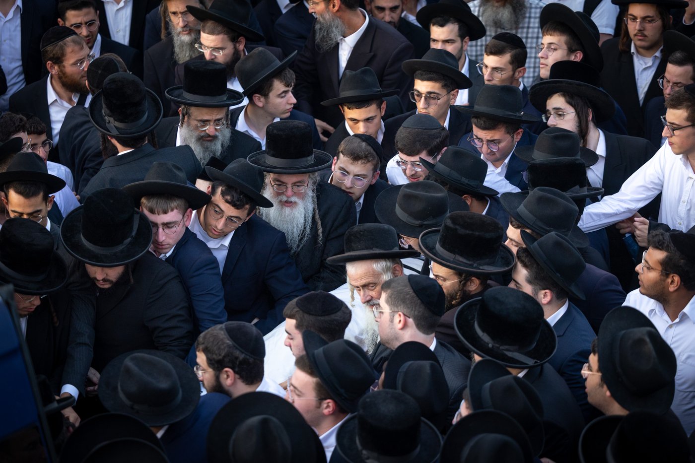הלווית הקדוש הרב לוי יצחק פש הי"ד