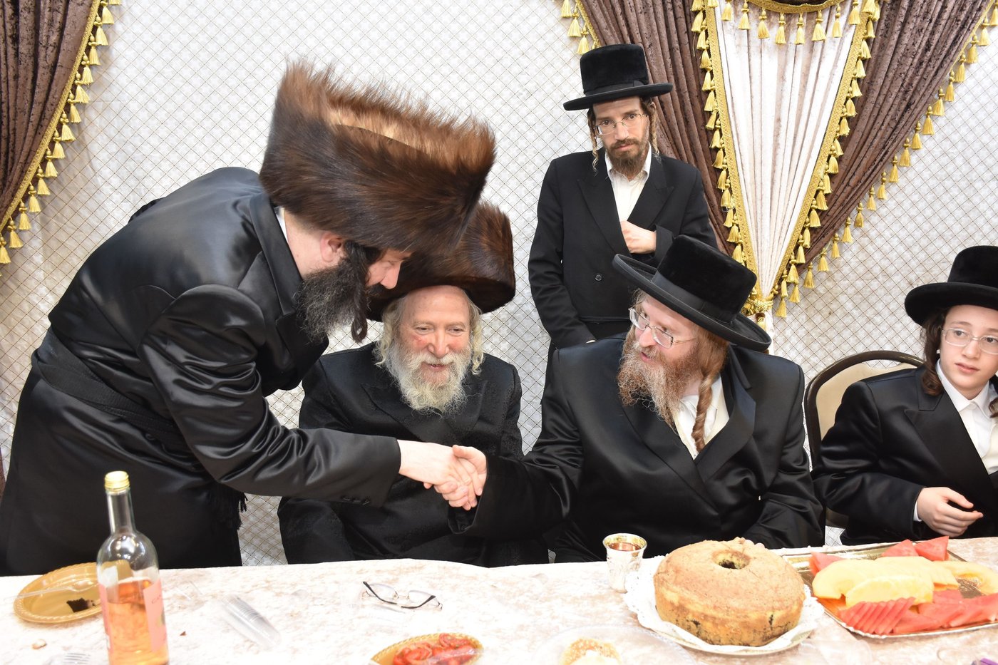 שמחת בר המצווה לנכד גאב"ד ערלוי בני ברק