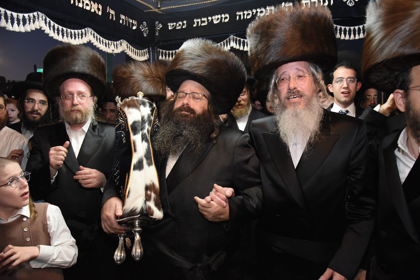 הכנסת ספר תורה לע"נ האברך הקדוש הרב אלתר שלמה לדרמן הי"ד