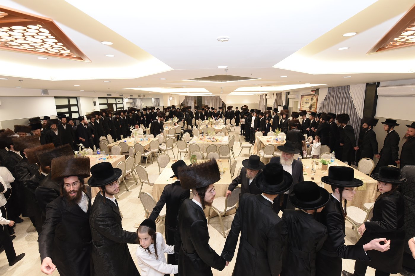 הכנסת ספר תורה לע"נ האברך הקדוש הרב אלתר שלמה לדרמן הי"ד