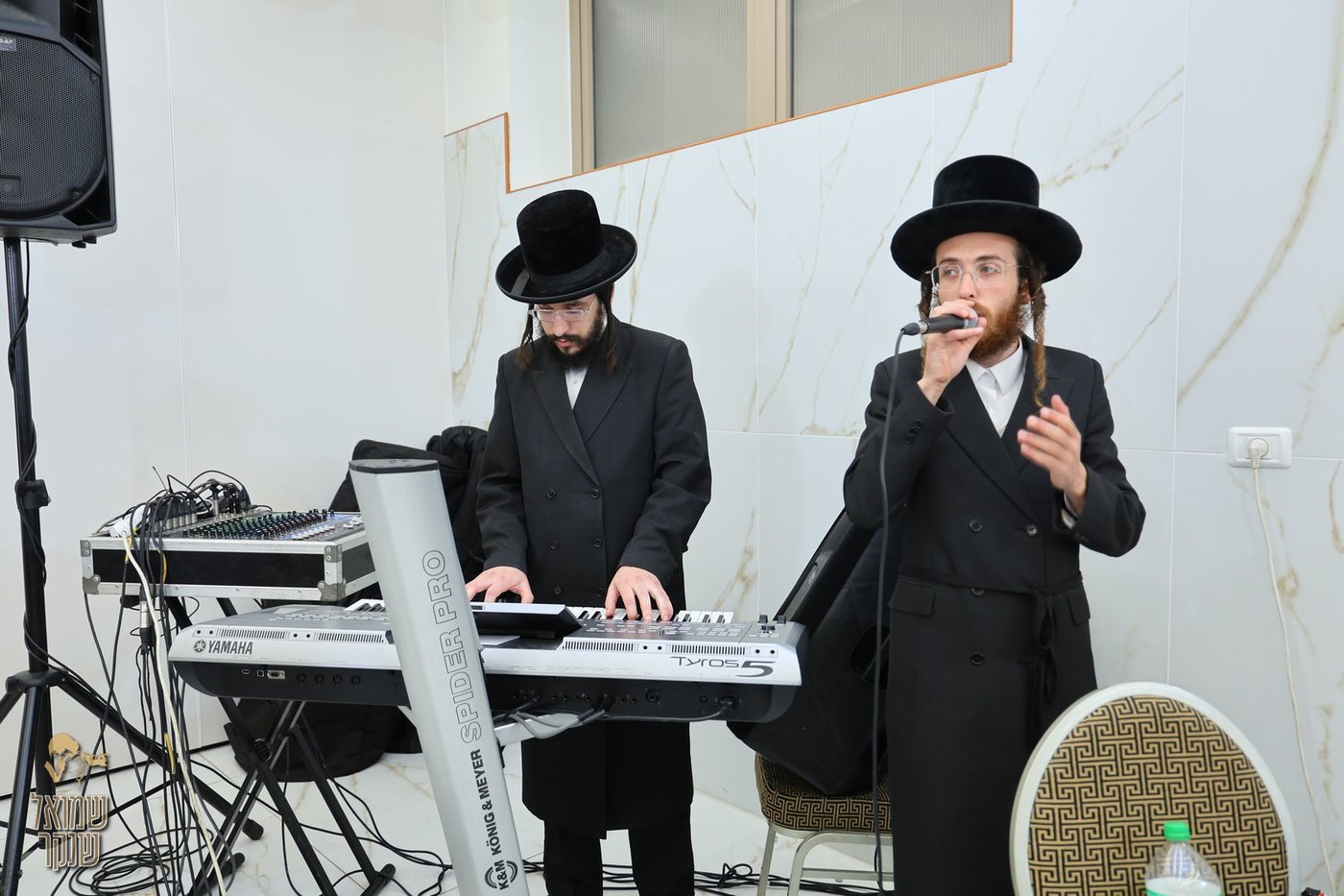 הכנסת ספר תורה לישיבה לצעירים דחסידי בעלזא חיפה