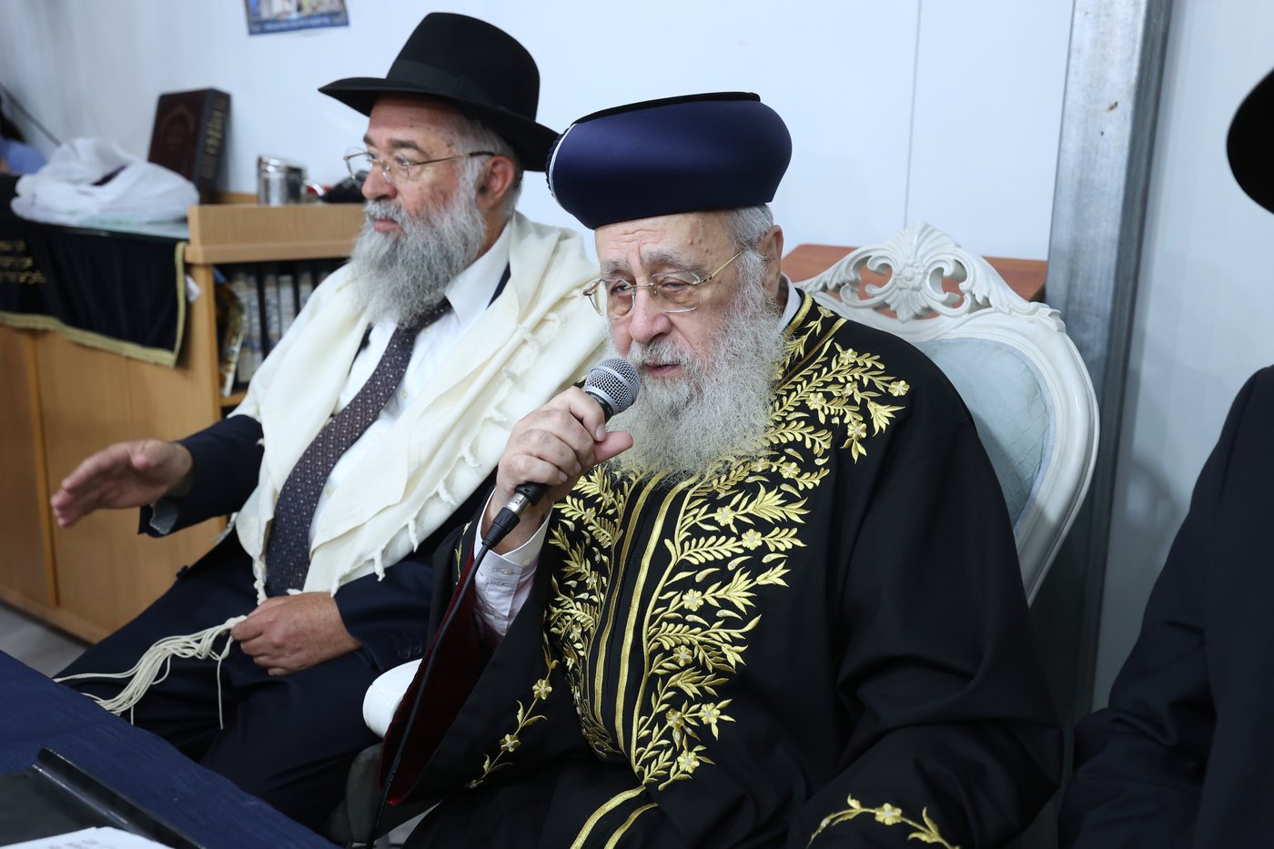 הראשל"צ הגאון רבי יצחק יוסף בסליחות בבית הכנסת "מגן אברהם"
