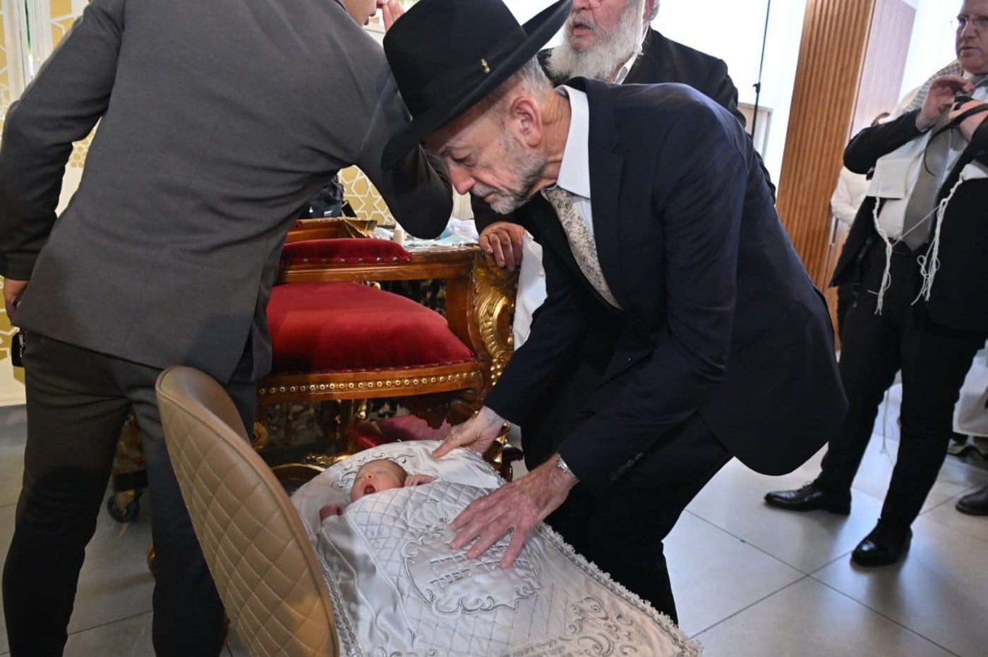 הברית לבנו של אבי רבינא