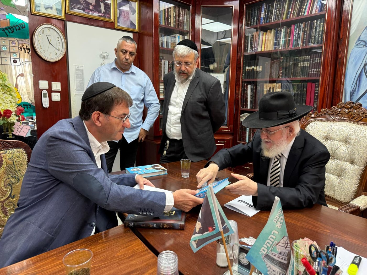 בועז ביסמוט בביקור בכסא רחמים