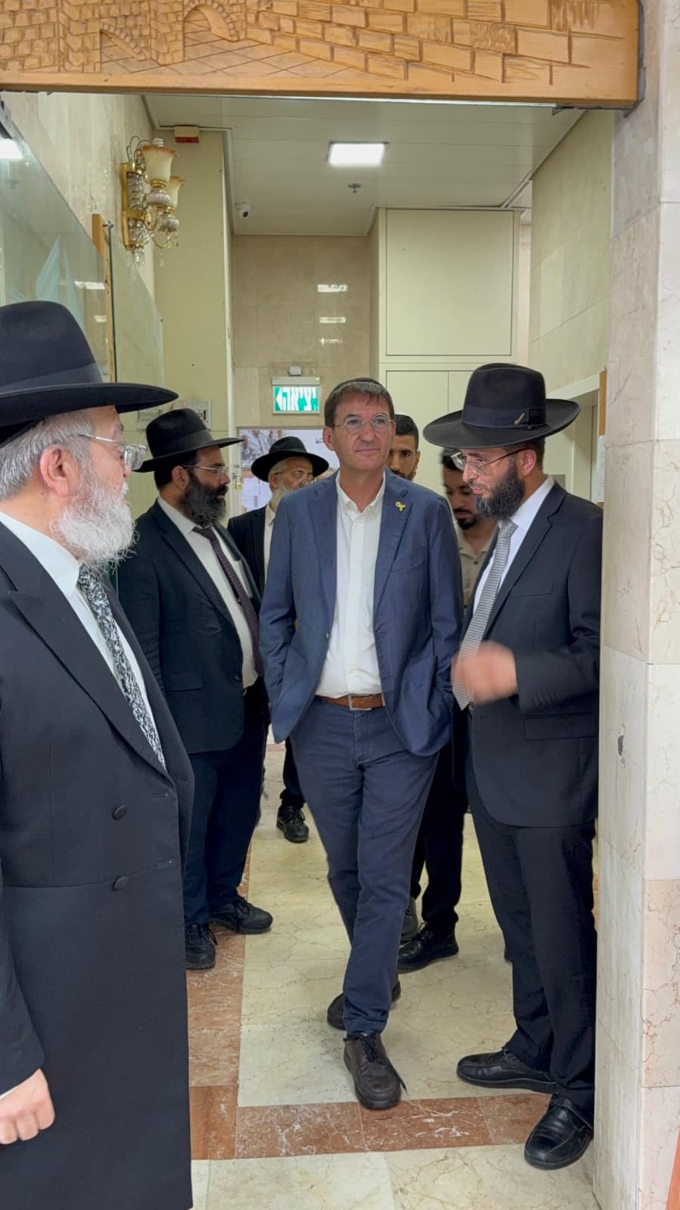 בועז ביסמוט בביקור בכסא רחמים