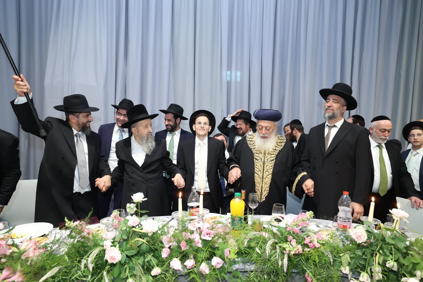 שמחת נישואי נכדתם של הראשל"צ הגרש"מ עמאר, והגרב"צ מוצפי 