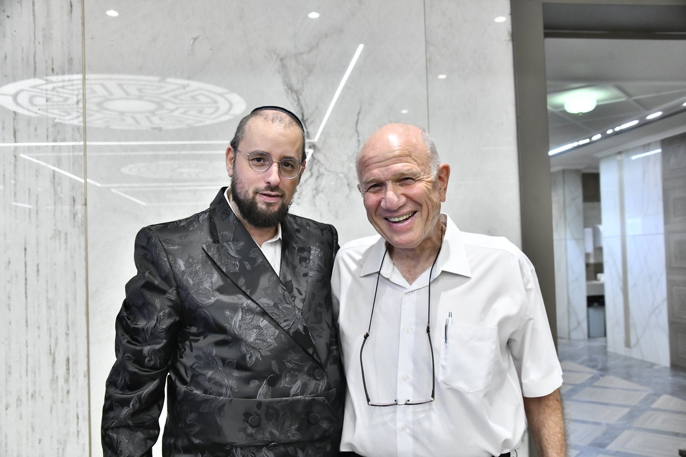 שמחת אירוסי בת איש התקשורת ישראל כהן