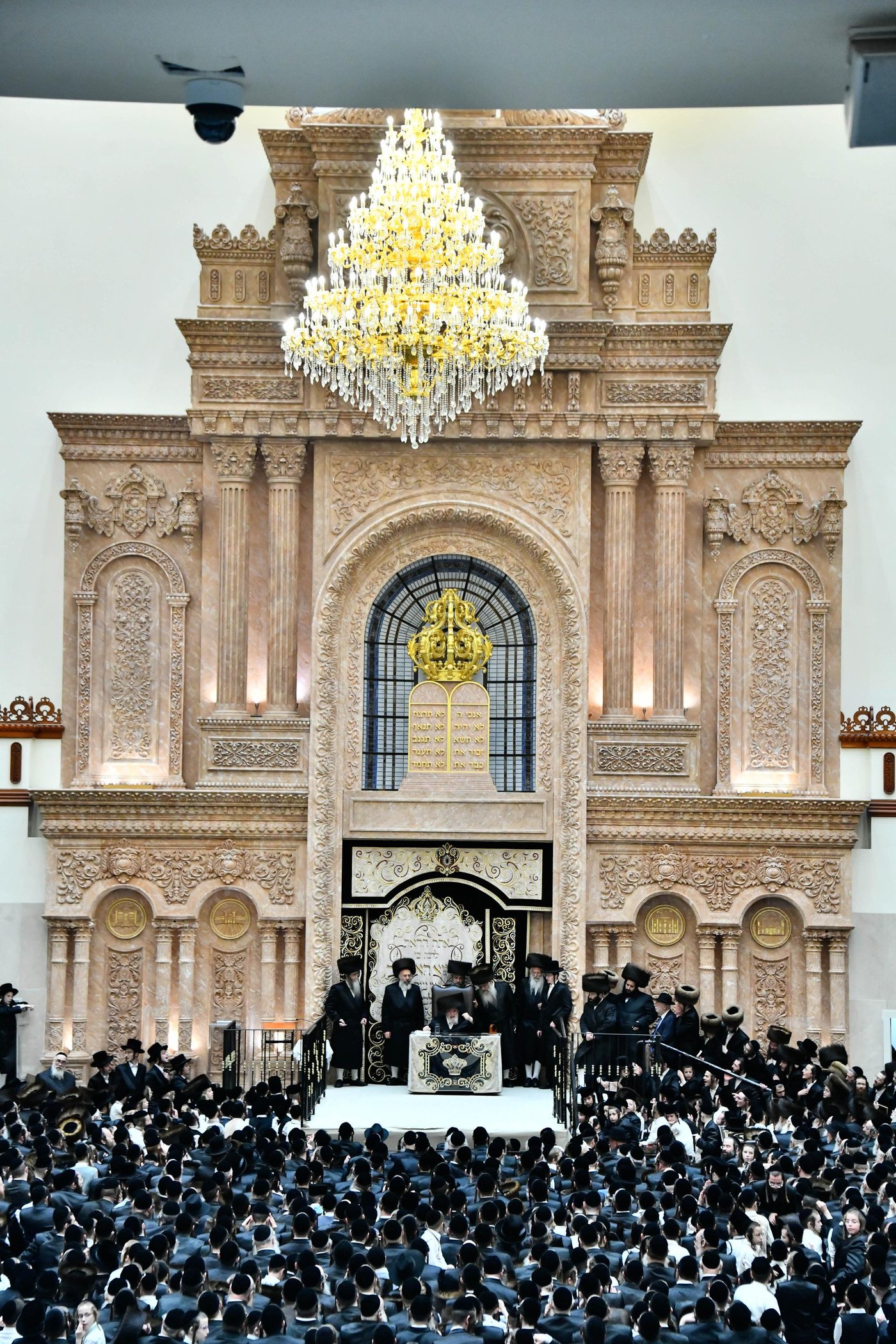 סליחות ראשונות בחצה"ק ויז'ניץ