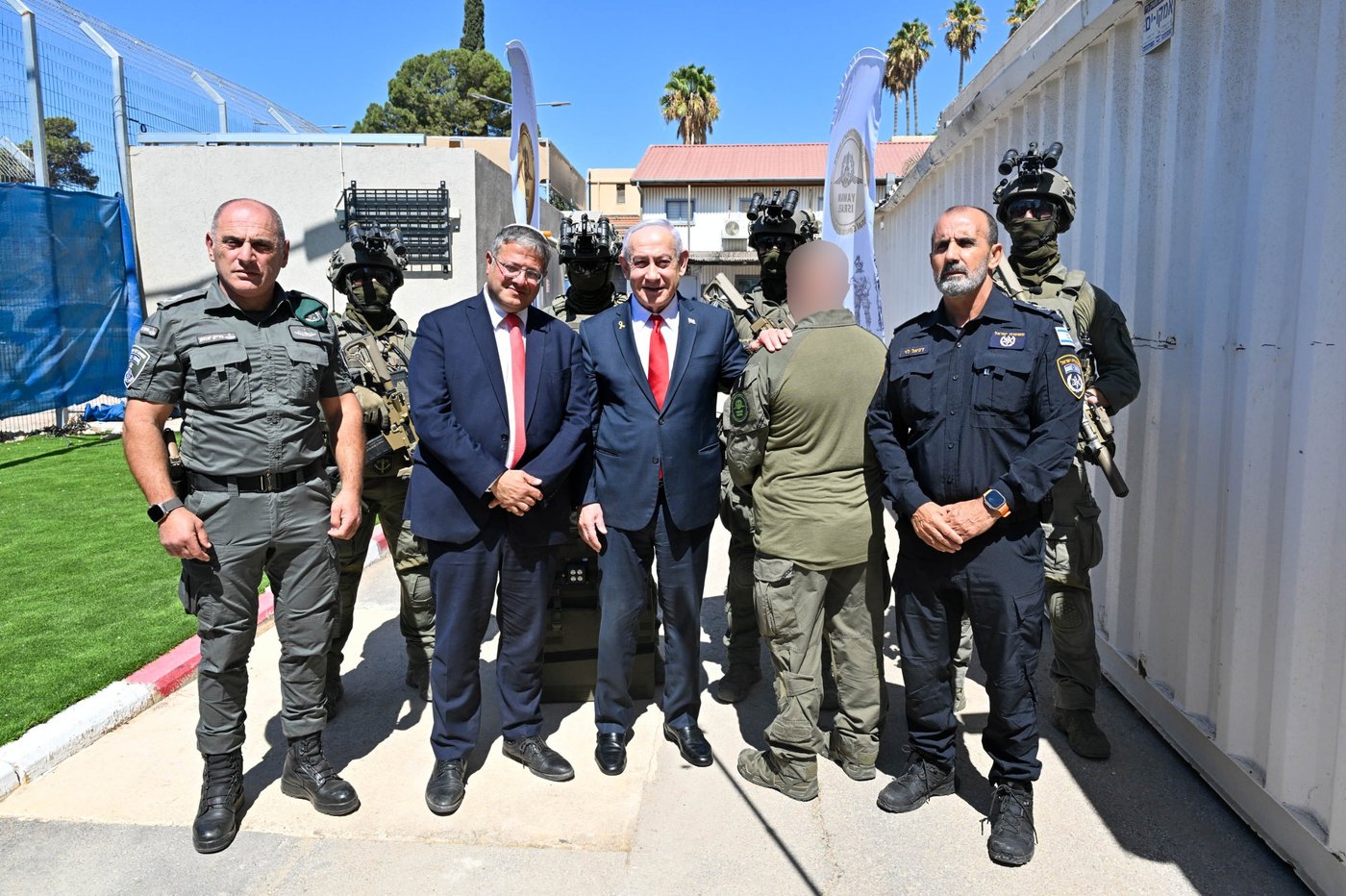 הלוחם החשאי הצטלם 'הפוך' ליד נתניהו ובן גביר | הציטוטים מהישיבה