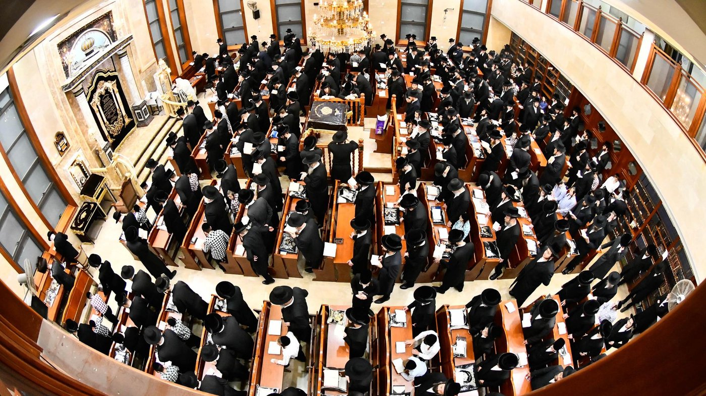 סליחות ראשונות בחצה"ק שבט הלוי