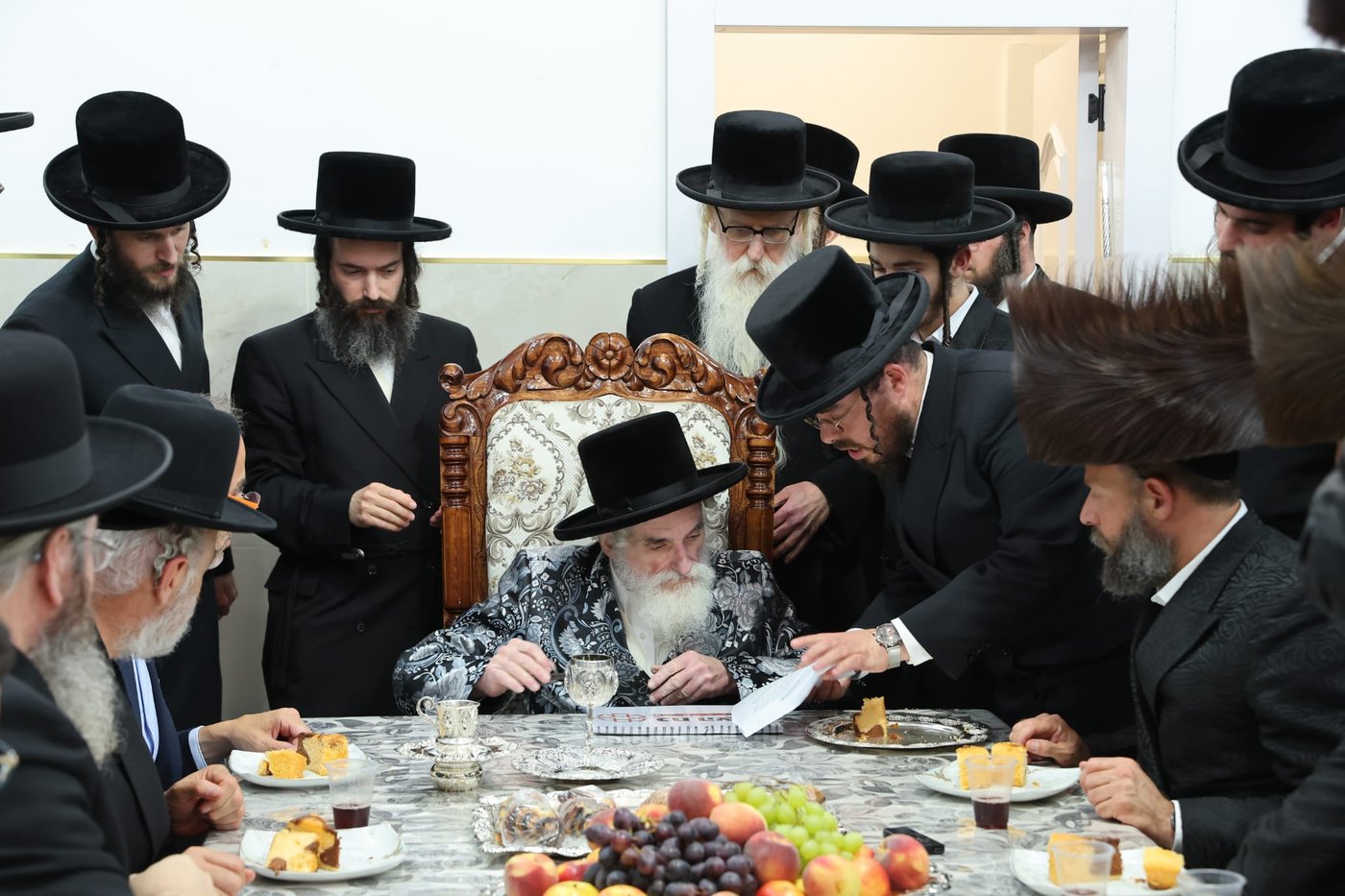 ראשי ארגון איחוד הצלה בביקור מרגש במעונו של האדמו"ר הקוה"ט מויזניץ 