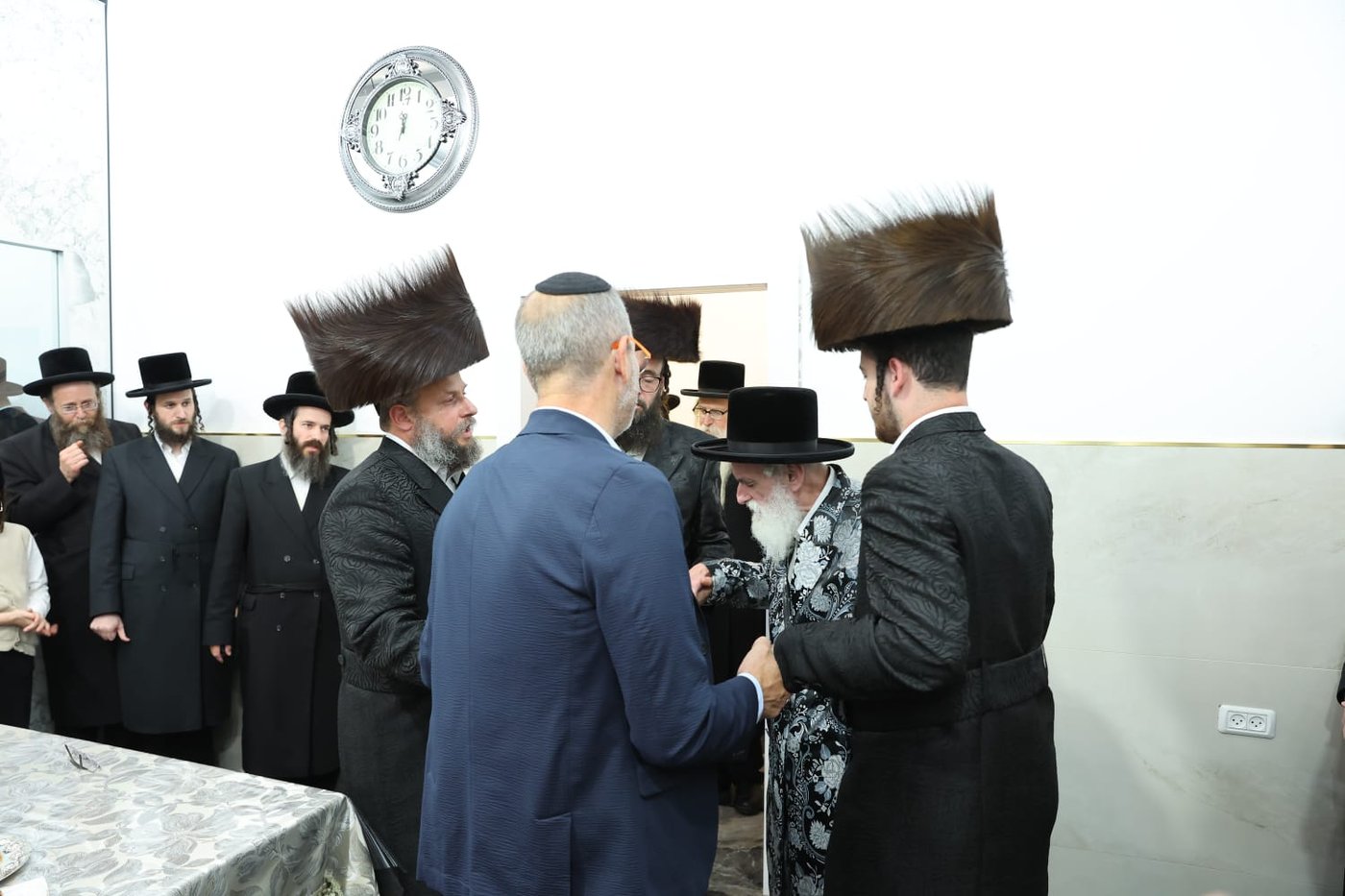 ראשי ארגון איחוד הצלה בביקור מרגש במעונו של האדמו"ר הקוה"ט מויזניץ 