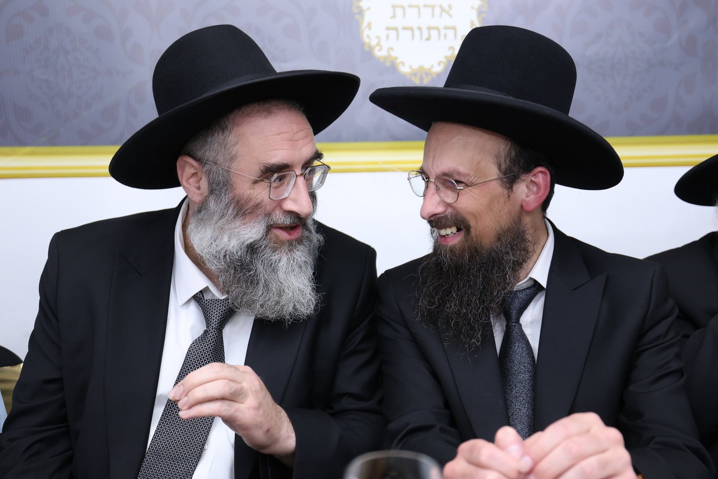 הכנסת ספר תורה לישיבת הקיבוץ