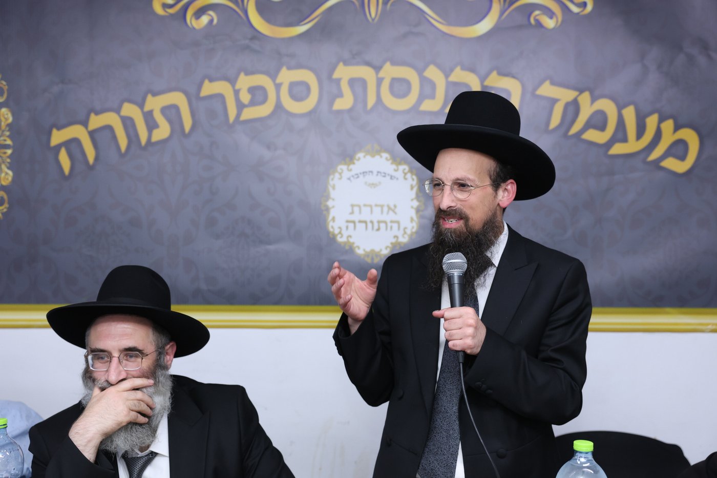 הכנסת ספר תורה לישיבת הקיבוץ