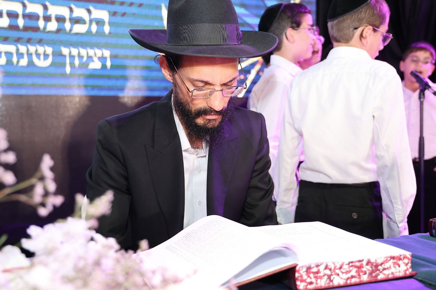 מעמד הכתרת הגר"י משדי לרב קהילת "היכל השם" פרדס כץ