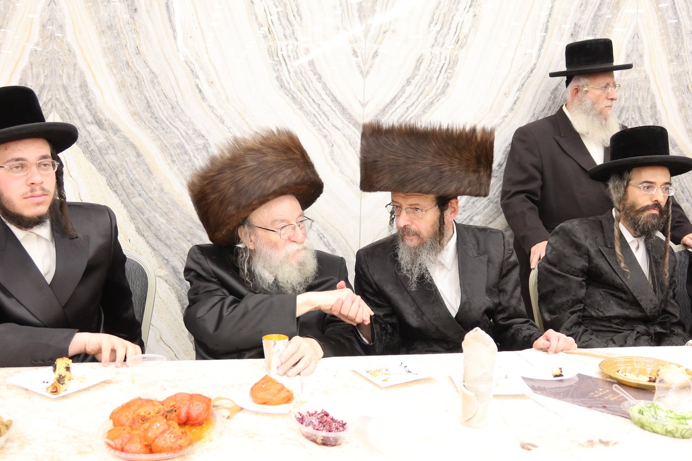 שמחת אירוסי בת הגה"צ גאב"ד זוועהיל