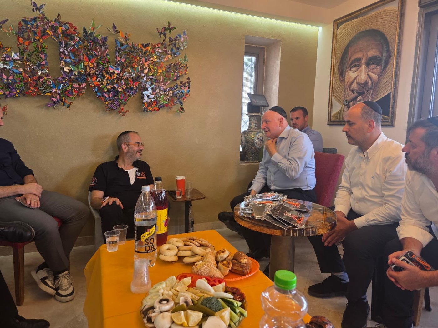 ניחום אבלים אצל נשיא איחוד הצלה אלי ביר