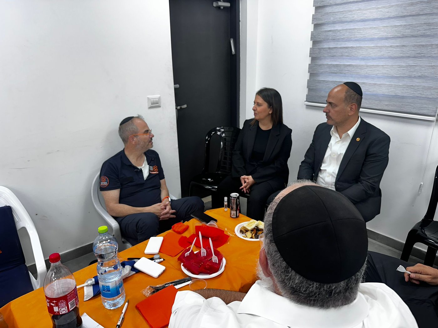 ניחום אבלים אצל נשיא איחוד הצלה אלי ביר