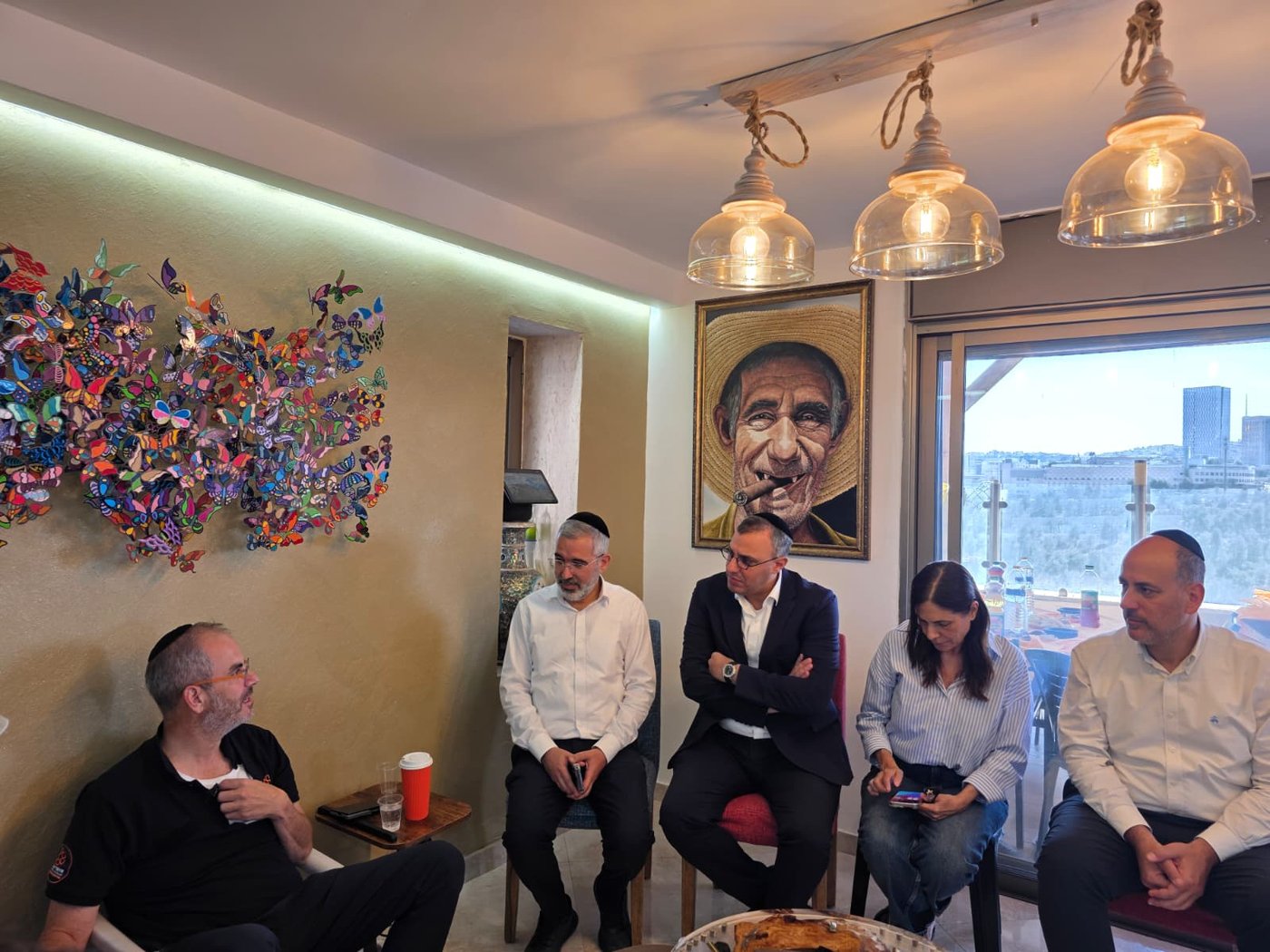 ניחום אבלים אצל נשיא איחוד הצלה אלי ביר