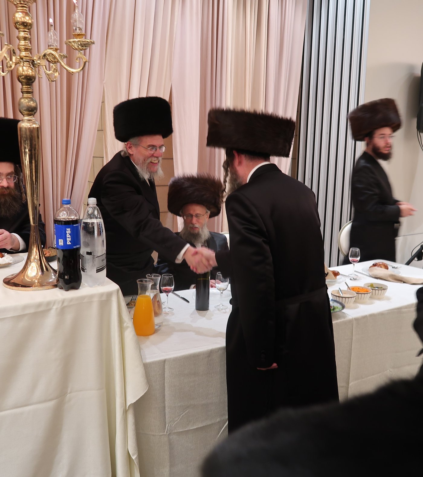 שמחת בית קוזמיר - קאמרנא ארזי הבירה - אמשינוב ארה"ב - זווהעיל 