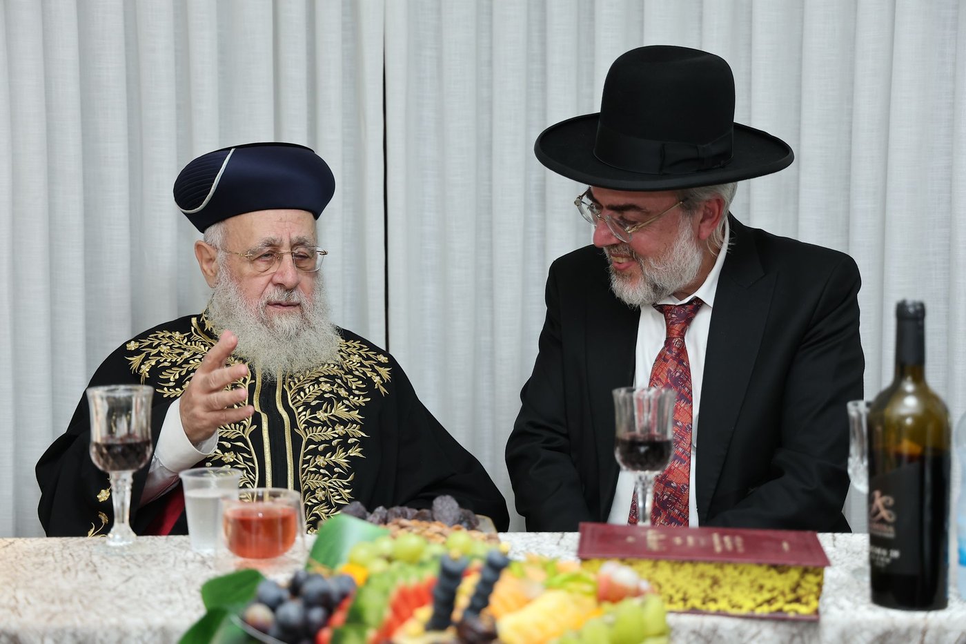 הראשל"צ הגר"י יוסף בחנוכת הבית בהיכל מרן